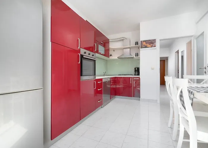 Lech Hvar Apartment *