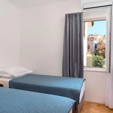 Lech Hvar * Χβαρ